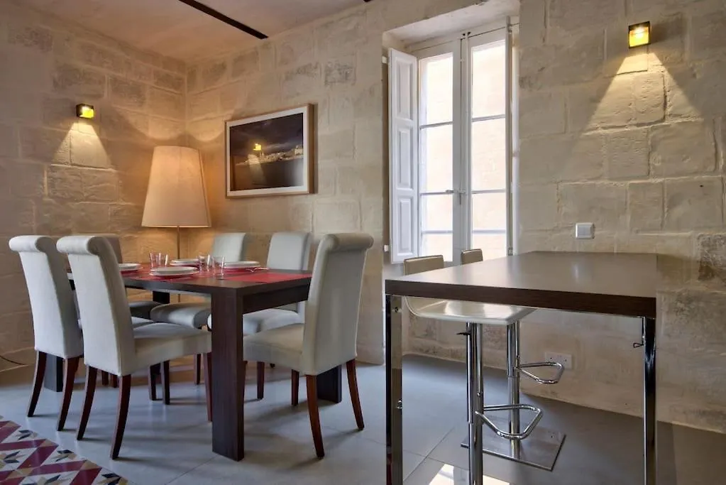 Vallettastay - Orangerie Two Bedroom Apartment 402 Valletta